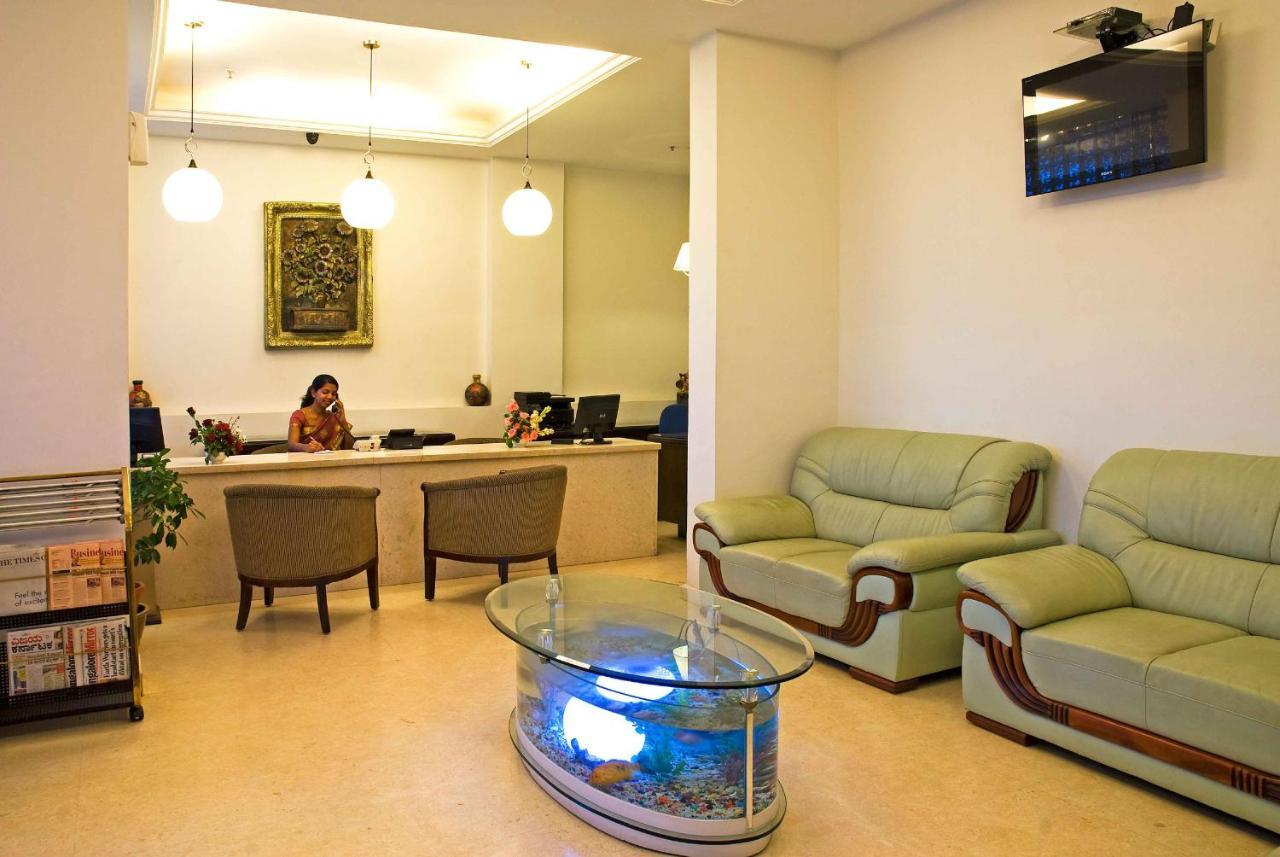 Kr Inn Hotel & Convention Centre Bangalore Exteriör bild