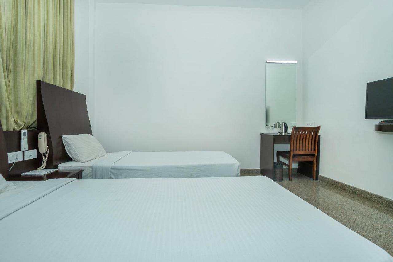 Kr Inn Hotel & Convention Centre Bangalore Exteriör bild