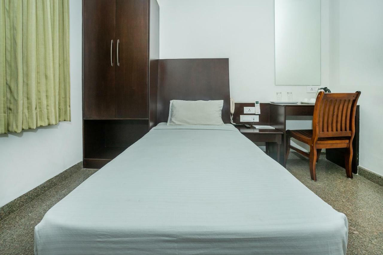 Kr Inn Hotel & Convention Centre Bangalore Exteriör bild