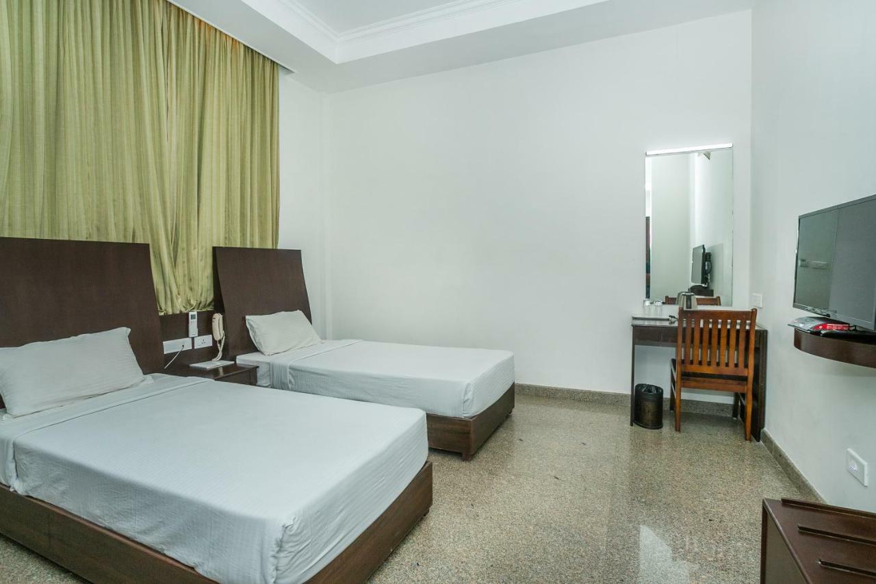 Kr Inn Hotel & Convention Centre Bangalore Exteriör bild
