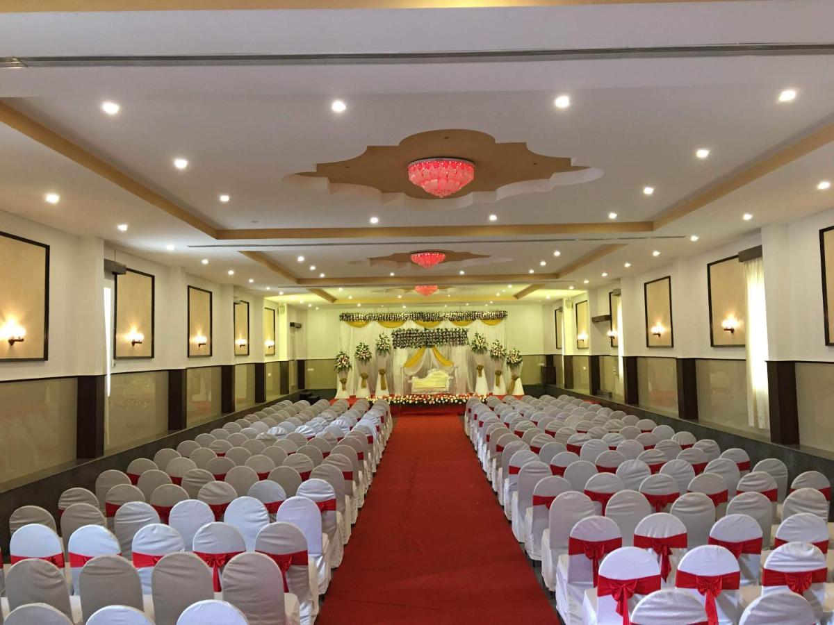Kr Inn Hotel & Convention Centre Bangalore Exteriör bild